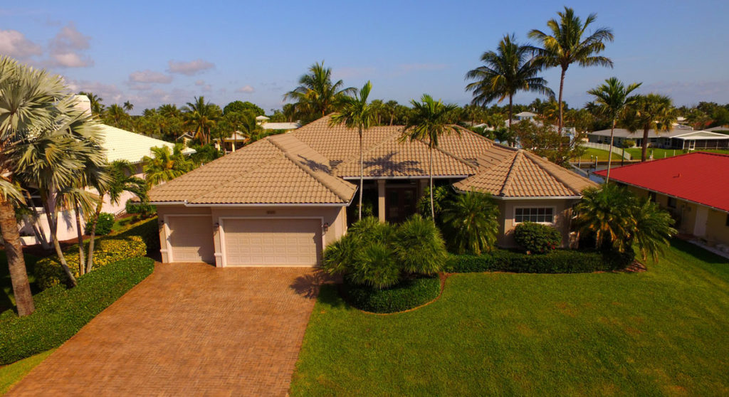 8521 SE Royal Street, Hobe Sound Garage