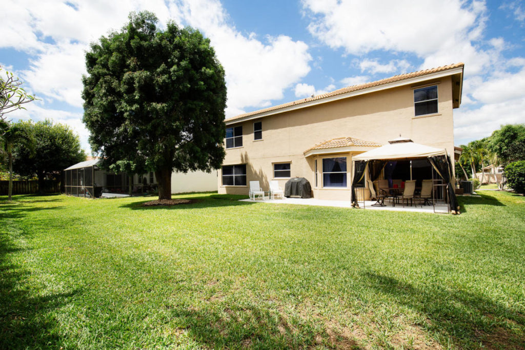 8842 Jaspers Dr Boynton Beach Backyard