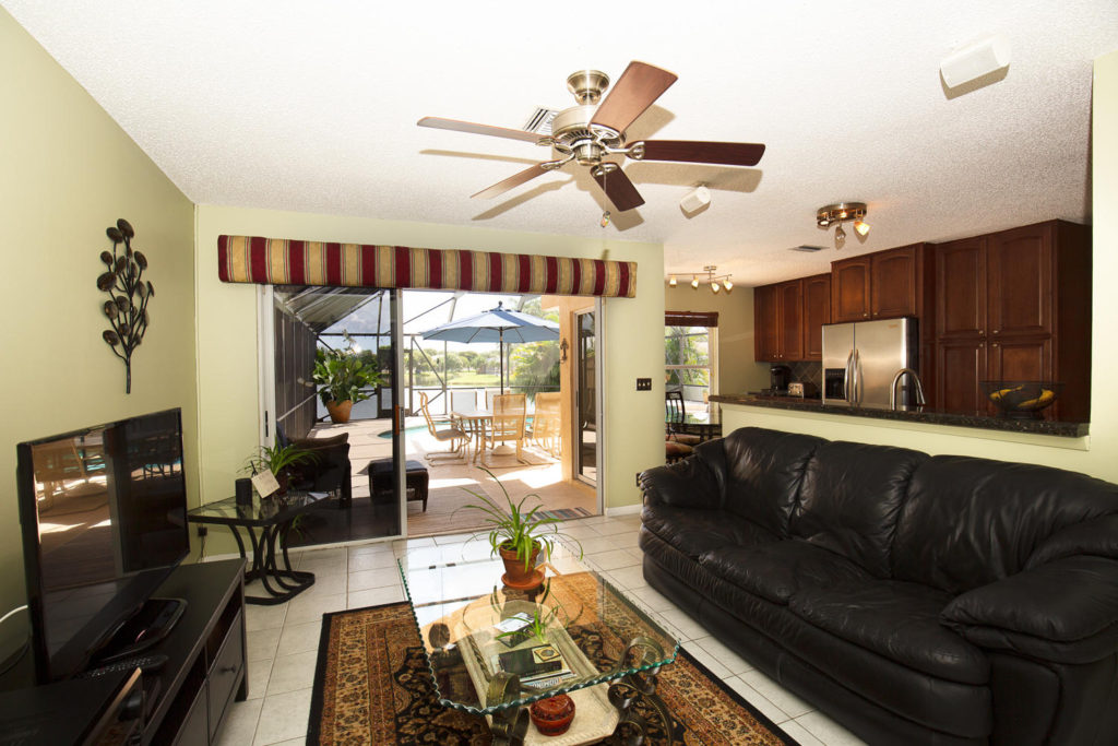 7358 Ashley Shores Circle Lake Worth Florida Living Area