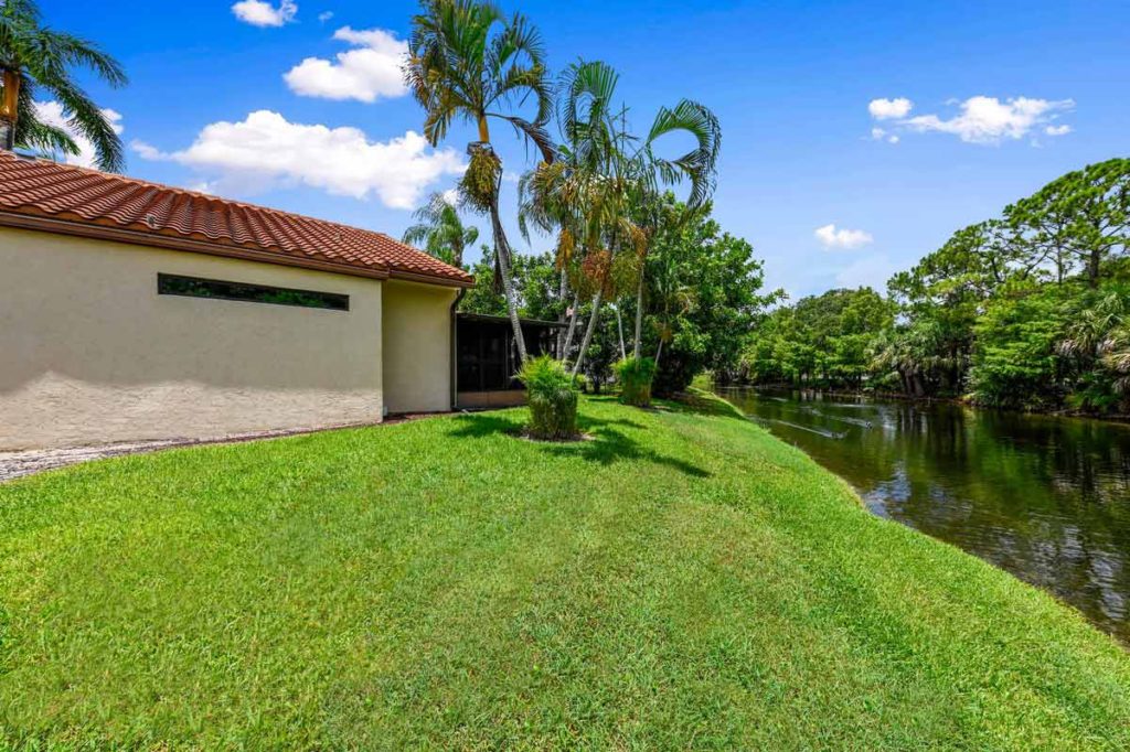 153 Island Way Home Canal