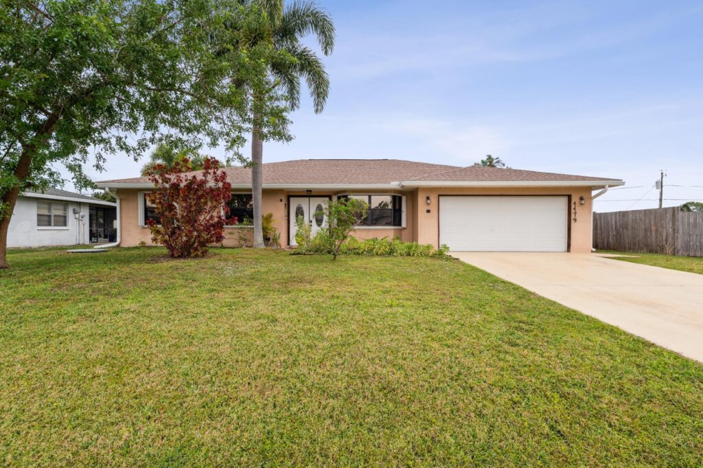 1179 SE Sabina Lane Port St Lucie Home