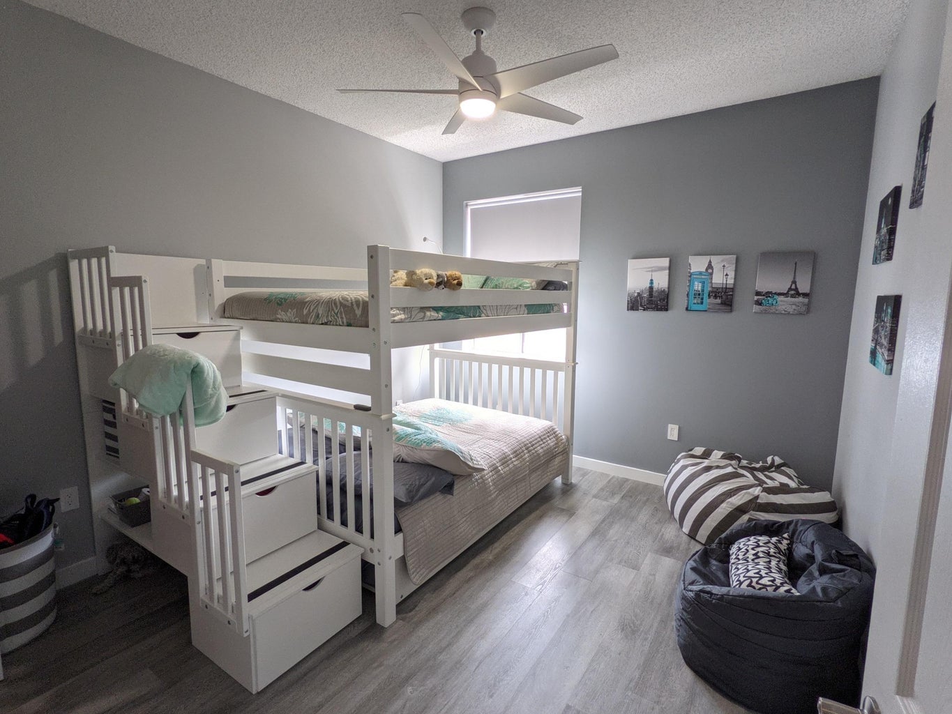 105 Half Moon F2 Circle hypoluxo bedroom