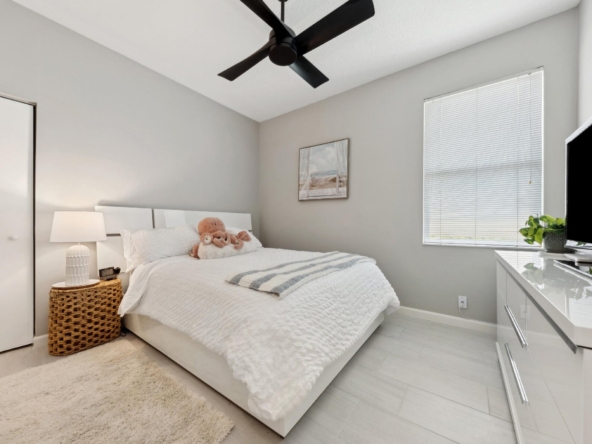 175 Harbor Lake Circle Greenacres bedroom