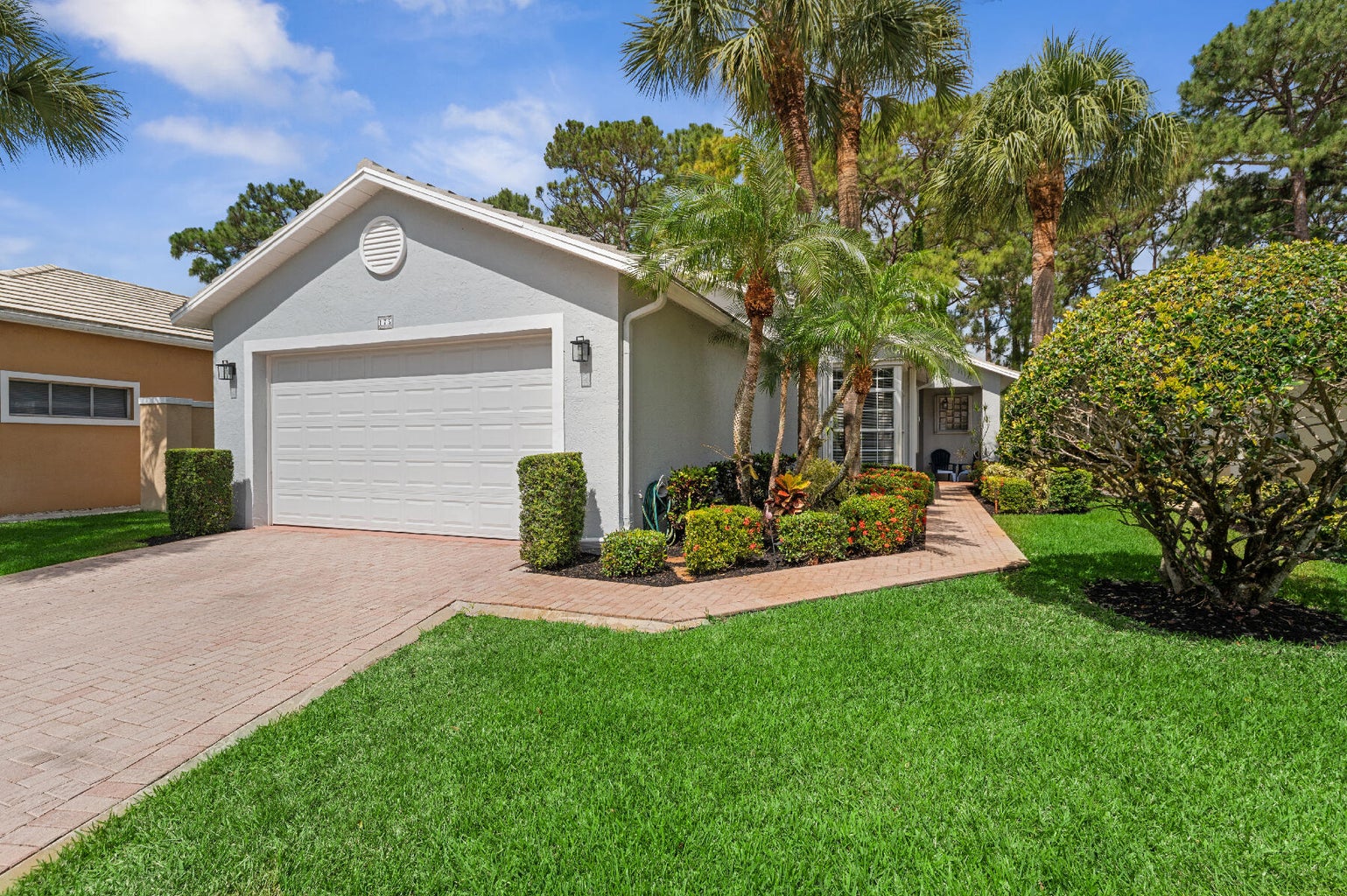 175 Harbor Lake Circle Greenacres home