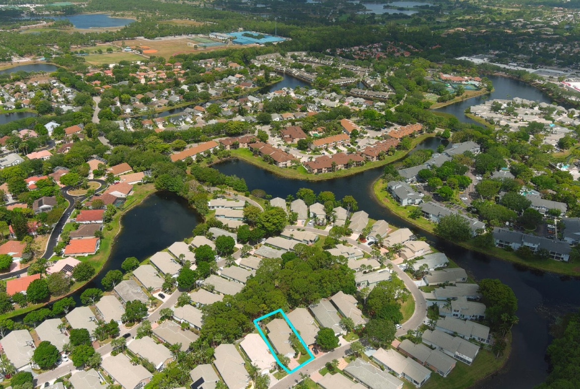 175 Harbor Lake Circle Greenacres location aerial view