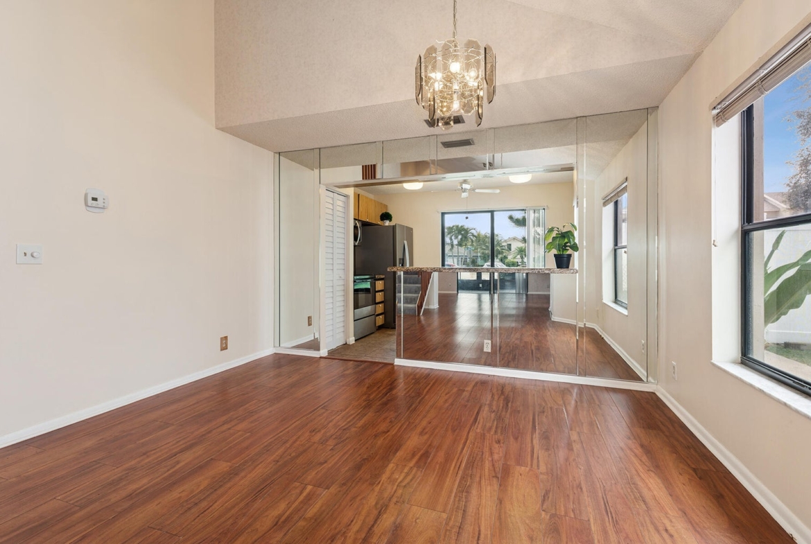 80 Tara Lakes Drive W Boynton Beach dining