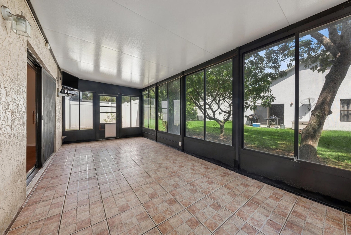 80 Tara Lakes Drive W Boynton Beach patio sunroom