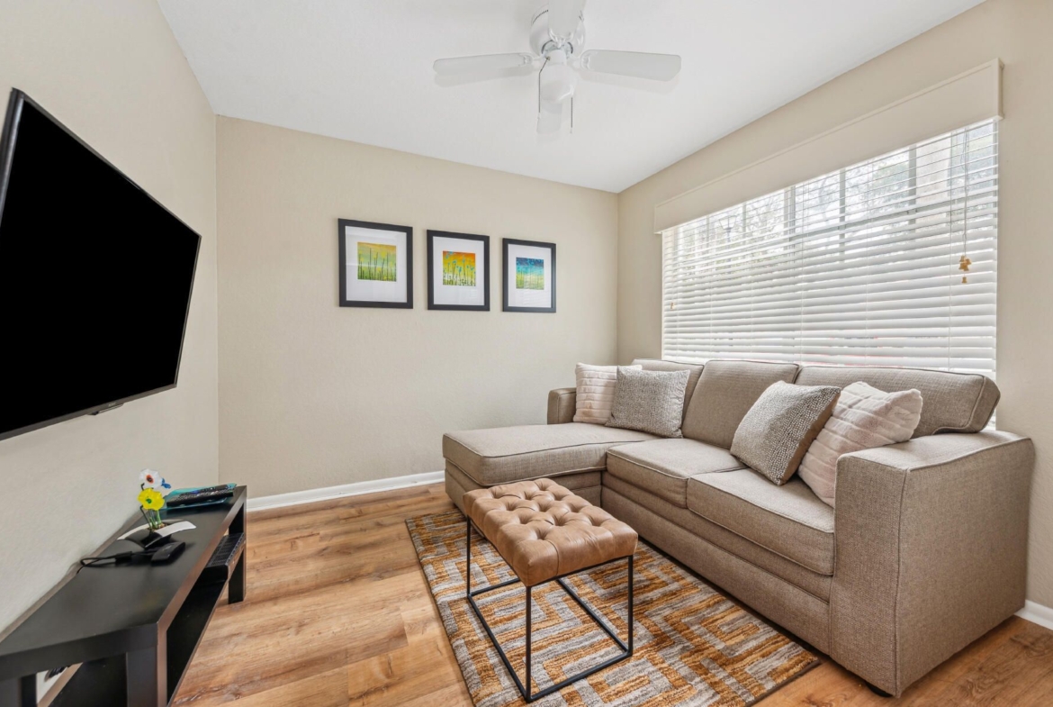 3939 Kamena Court Boynton Beach FL den