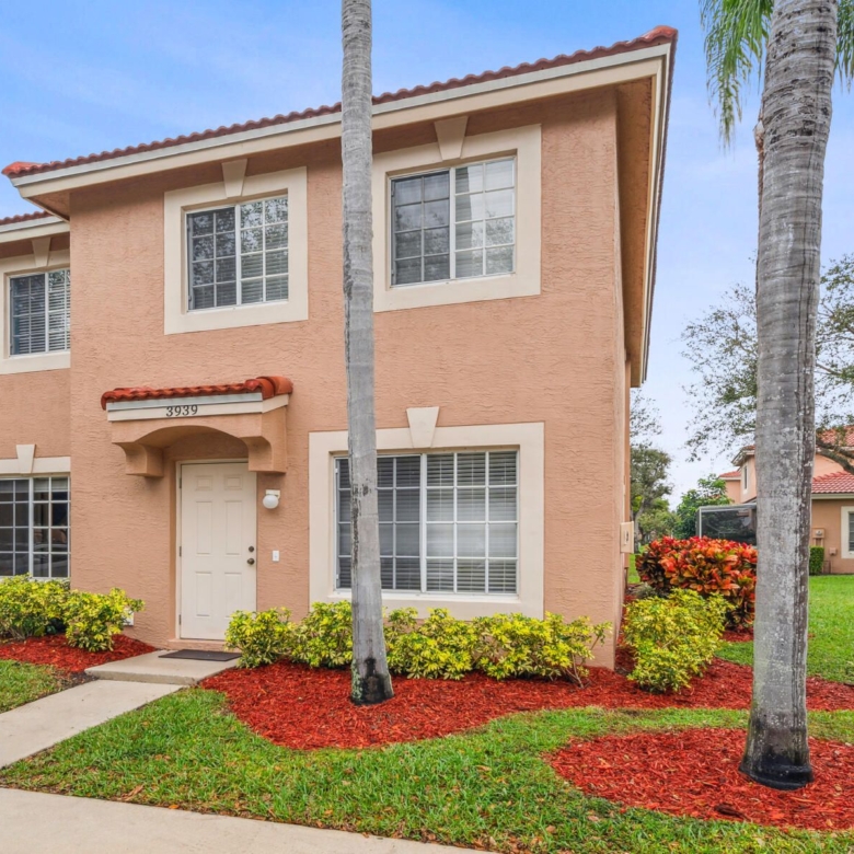 3939 Kamena Court Boynton Beach FL home