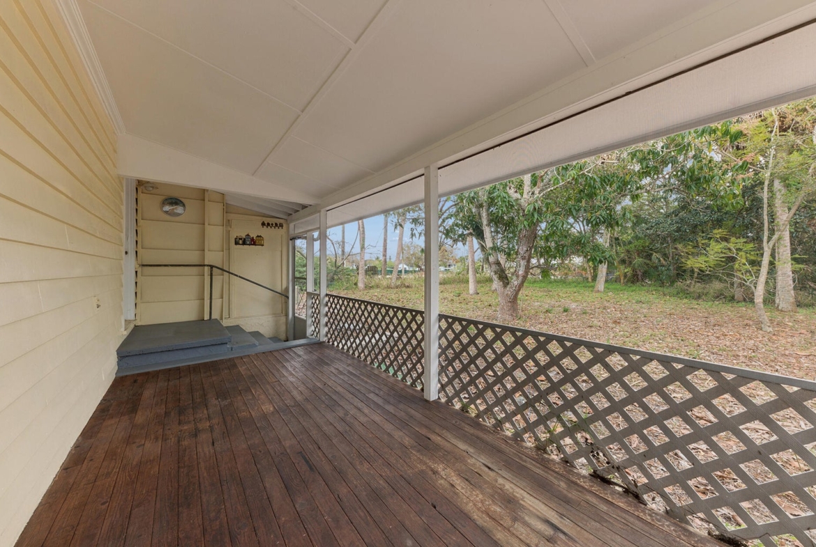 521 SW Halpatiokee Street back porch