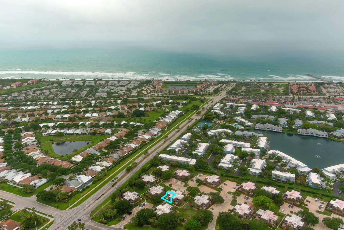 1205 12th Court Jupiter, FL aerial location