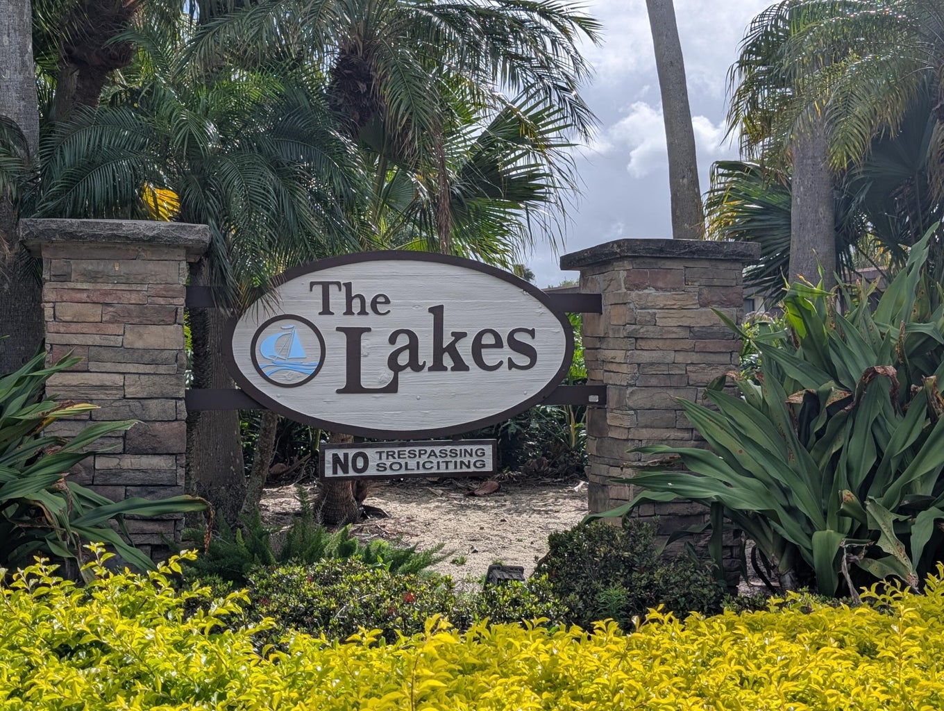 1205 12th Court Jupiter, FL The Lakes