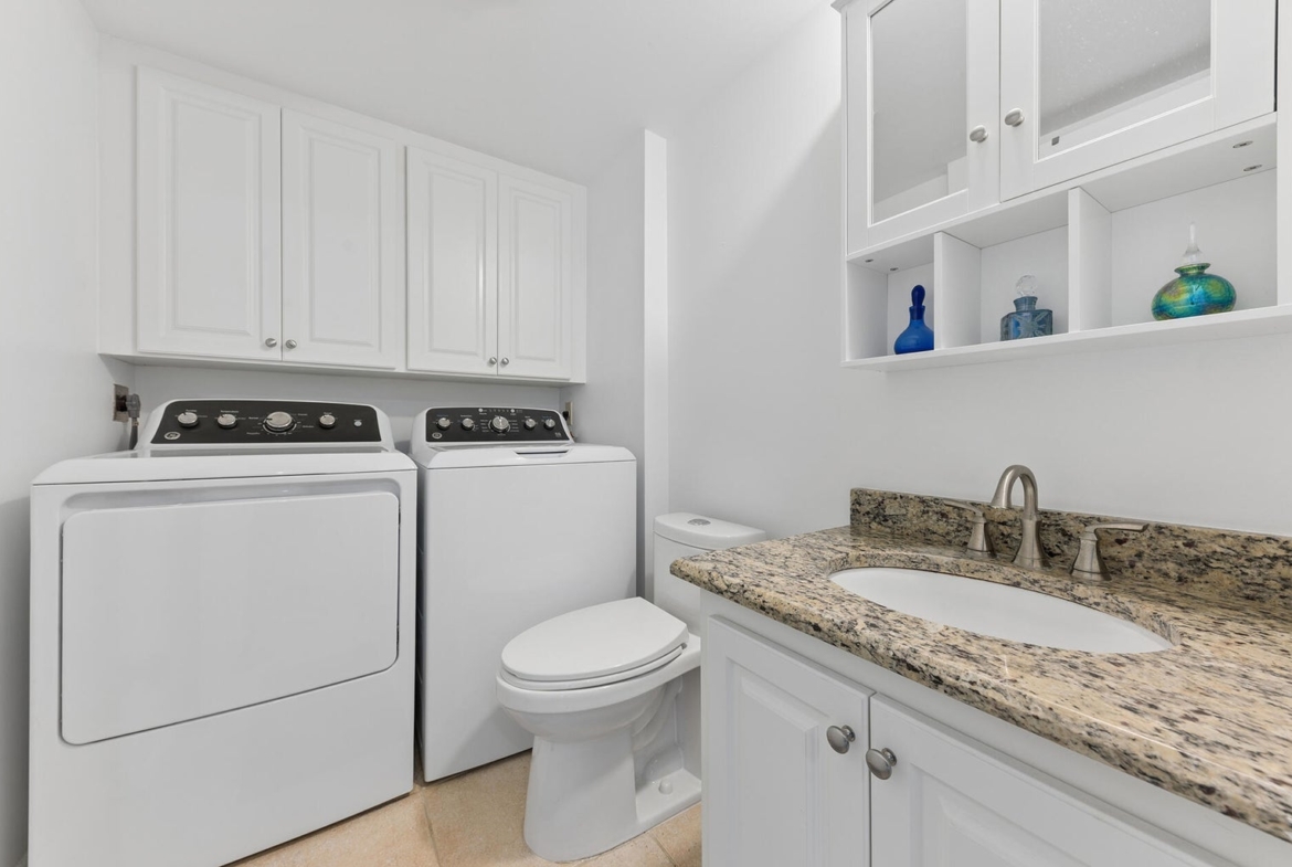 1205 12th Court Jupiter, FL utility room