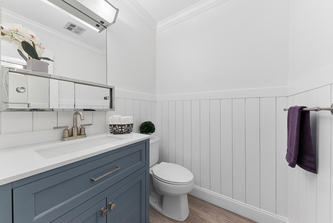255 High Point Ct Unit C, Boynton Beach guest bath