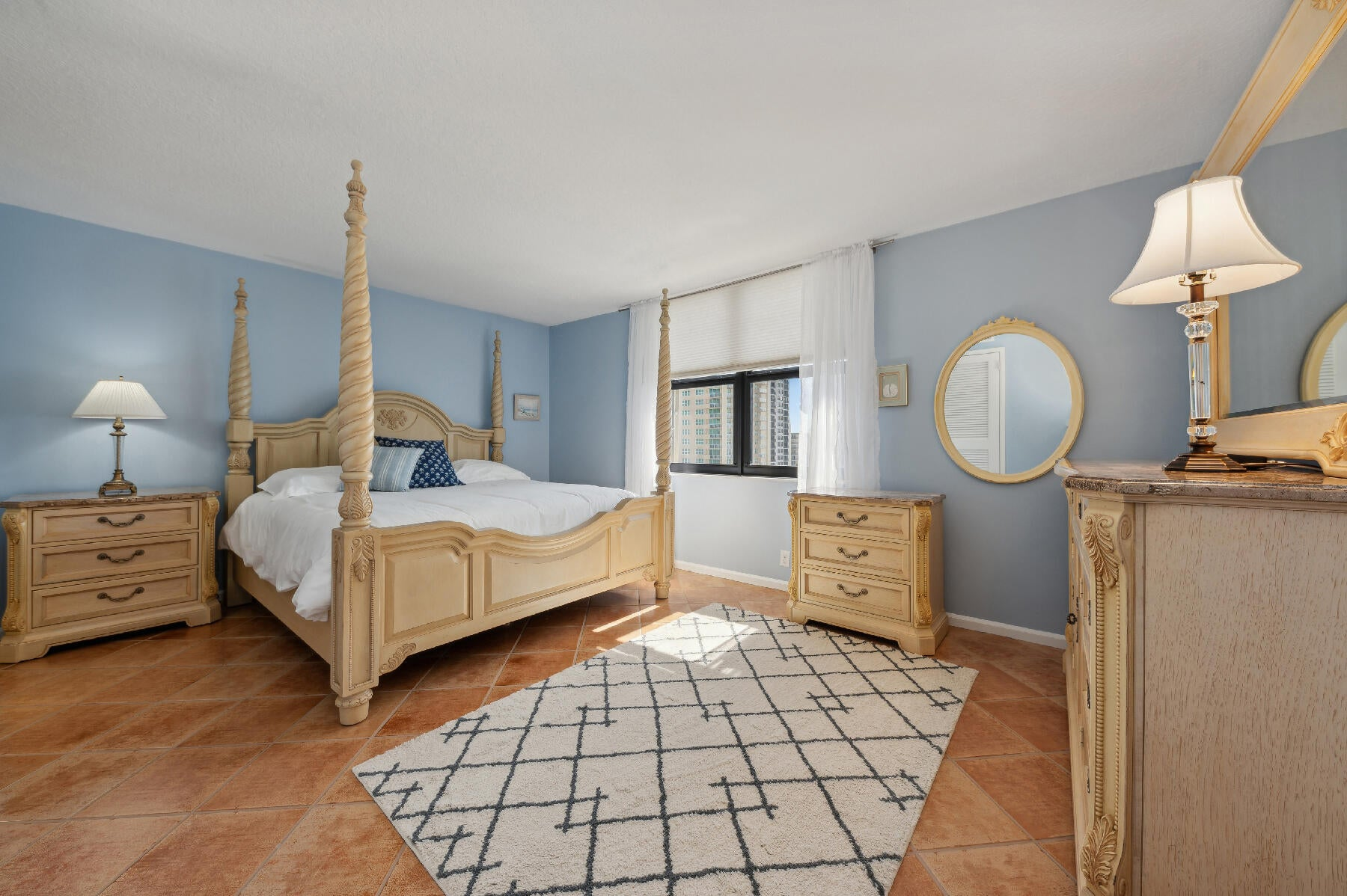 5480 N Ocean Drive B7c Singer Island, FL 33404 bedroom