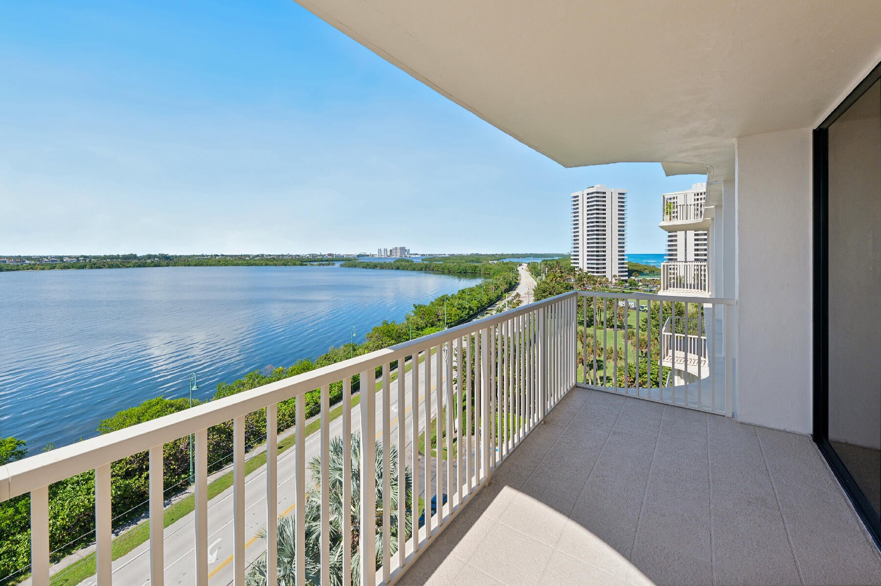 5480 N Ocean Drive B7c Singer Island, FL 33404 condo view of water