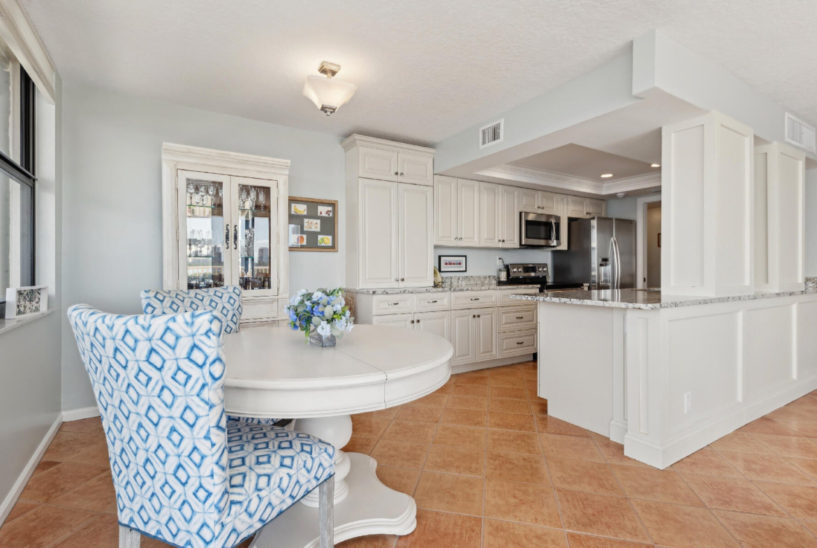 5480 N Ocean Drive B7c Singer Island, FL 33404 kitchen